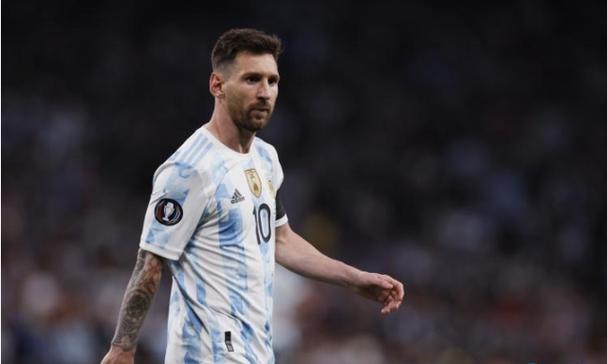 第38届金鸡奖提名，5位影帝火拼，宋佳咏梅争影后，赵丽颖意难平